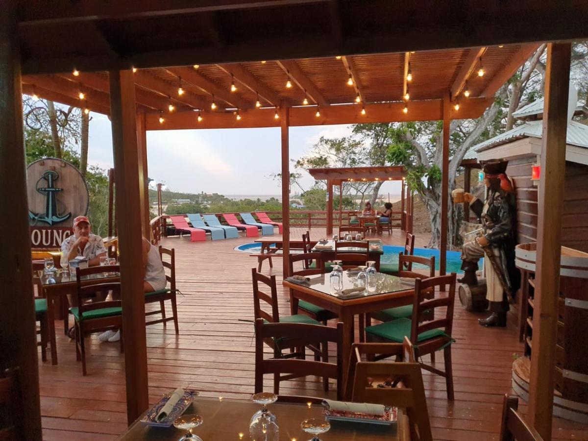 Hotel And Dive Center Roatan Yacht Club French Harbour Esterno foto