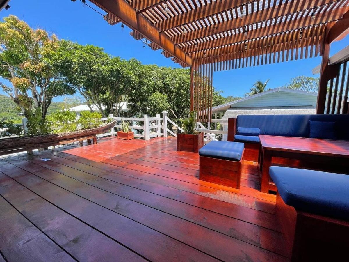 Hotel And Dive Center Roatan Yacht Club French Harbour Esterno foto